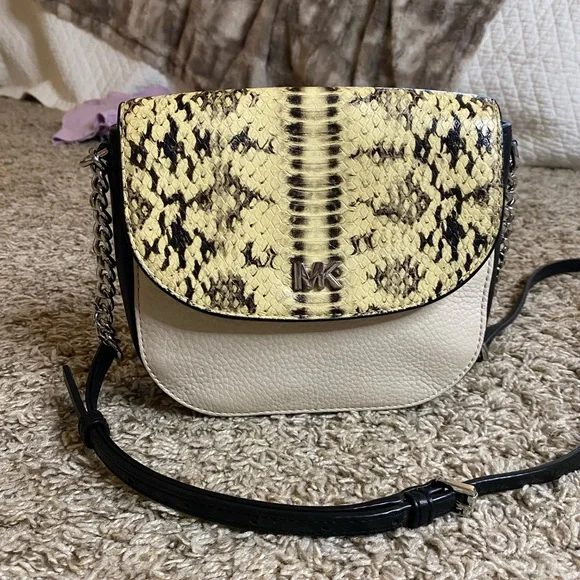 Michael Kors Snake Print Leather Crossbody Chain Strap Colorblock - Picture 2 of 8
